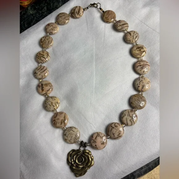 Handmade genuine luxury Jasper necklace with bronze flower pendant 20 inches - Picture 3 of 6